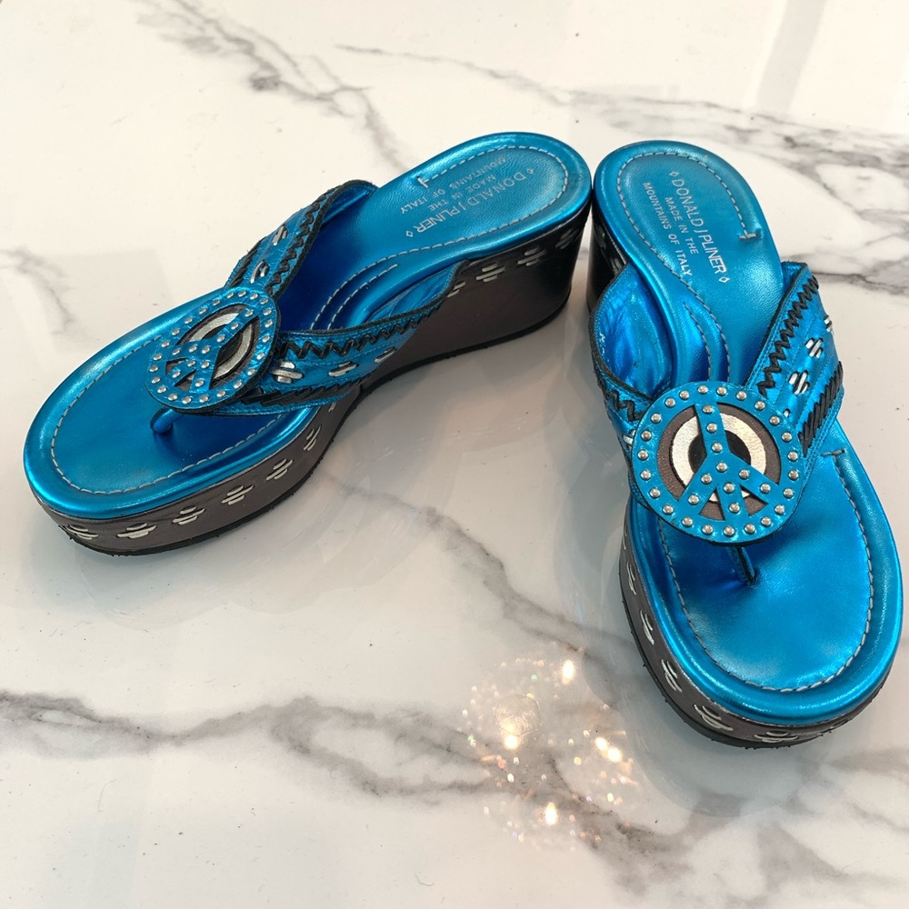 Donald J. Pliner Blue Peace Sign Sandals - Picture 3 of 8